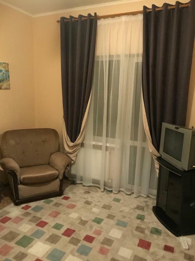 ניקולייב Отель "Natali" מראה חיצוני תמונה